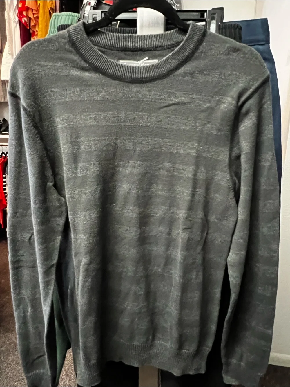 Aeropostale men’s sweater